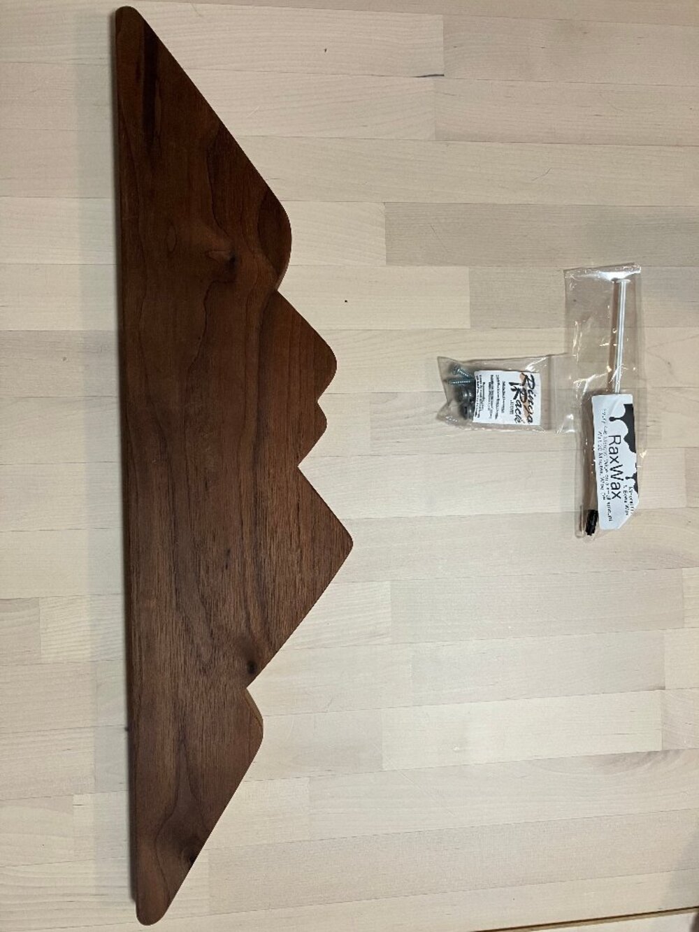 Walnut Mountain Magnetic Knife Rack | Bulletin Board | Ringo Rack - Picture 2 of 4